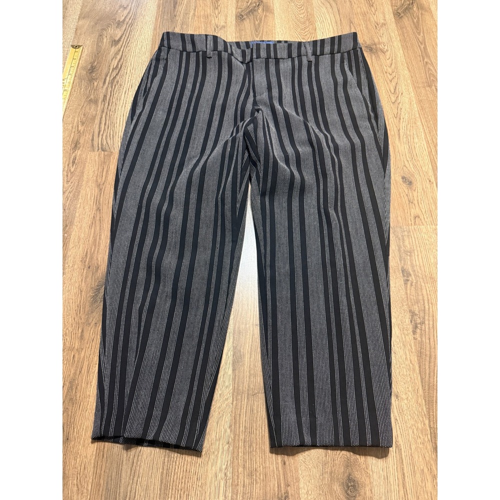 Old Navy Pants Womens Size 14 Harper Capri Pants High Rise Black White Striped